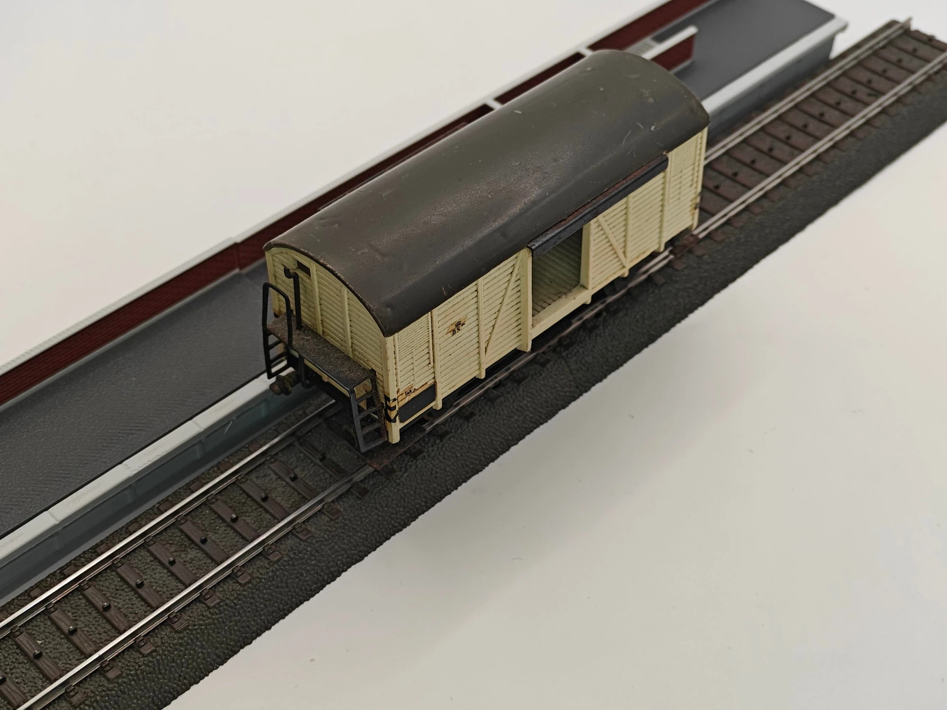 Side Perron Odin 3 Delt Sæt. Passer til Märklin/Trix C-Skinner - Billede 3