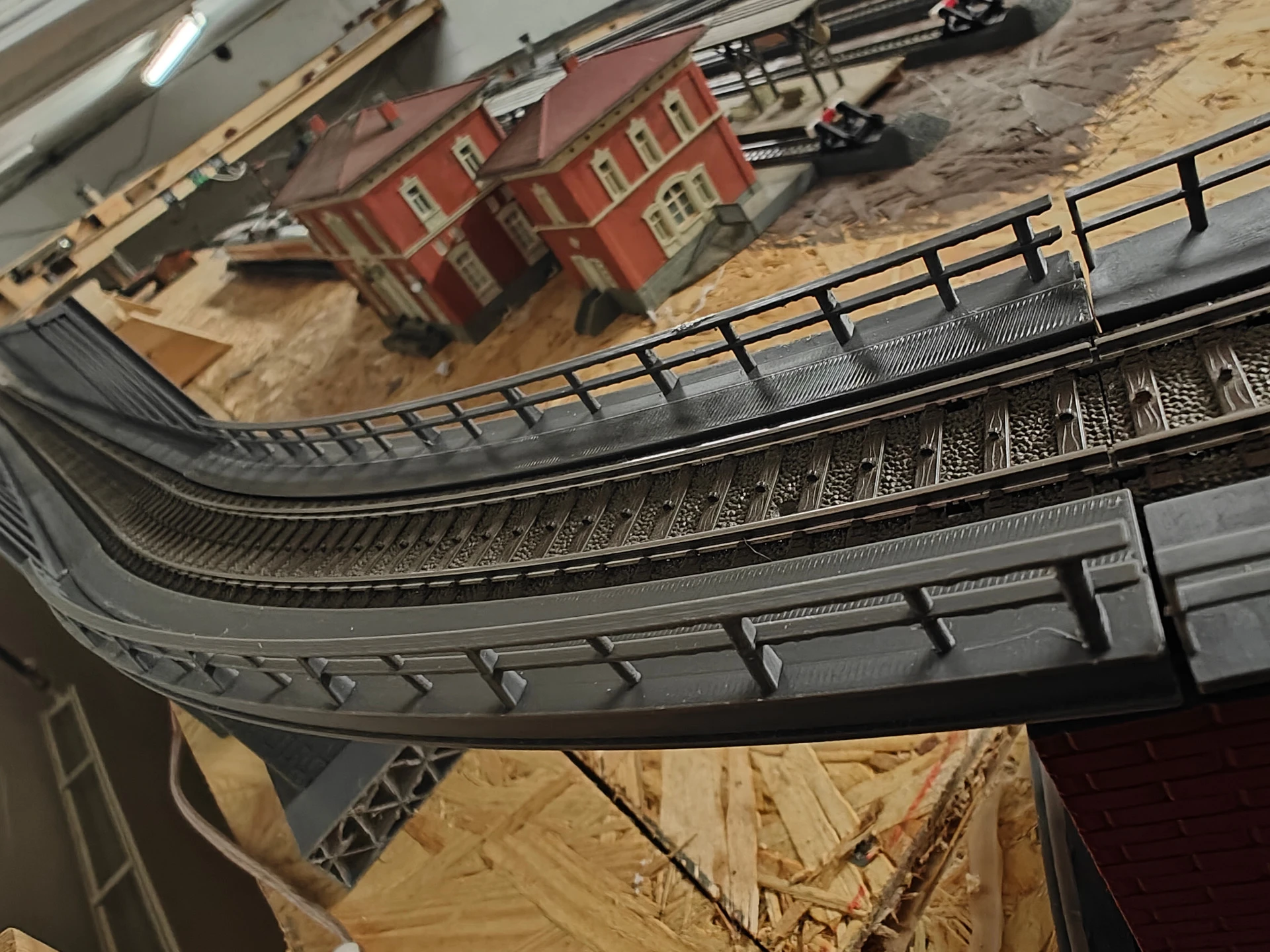 Buet Brostykke R3 30 Grader til Märklin/Trix D-skinner - Billede 3